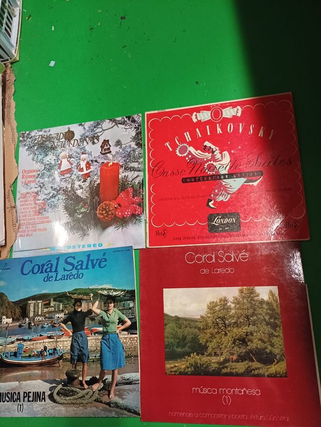 Vinilos y singles. Variedad