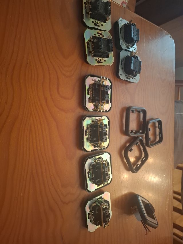 Interruptores y enchufes