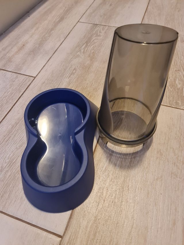 Bebedero tolva 1.5L para mascotas