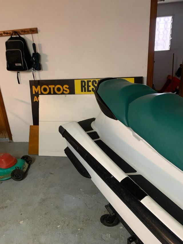 Yamaha Wave Runner XL 700 - Moto de Agua