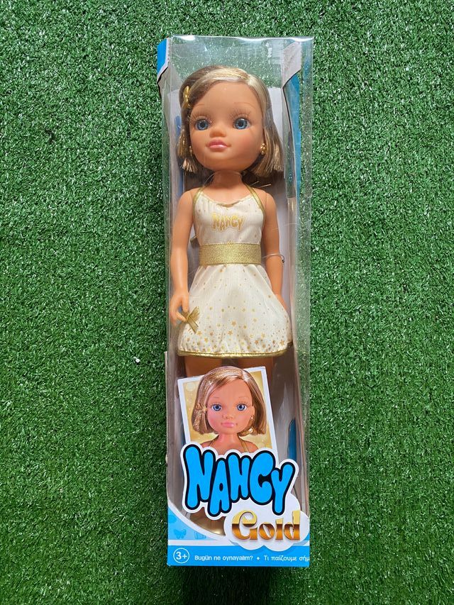 Bambola Nancy Gold: Abito dorato