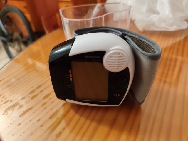 Tensiómetro de muñeca Mx OnDa.