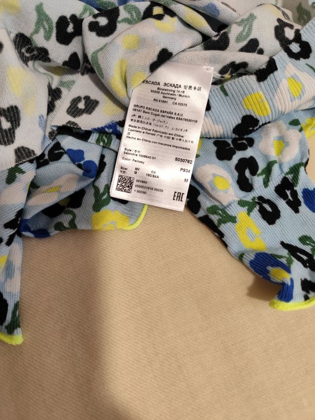 Chaqueta Escada nueva TM