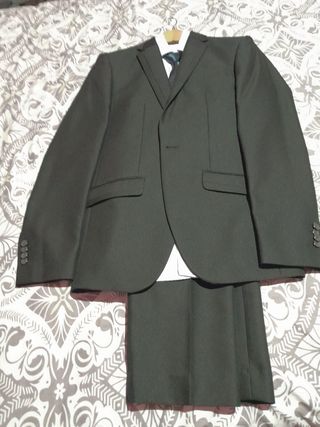 Traje Ferratti negro talla M