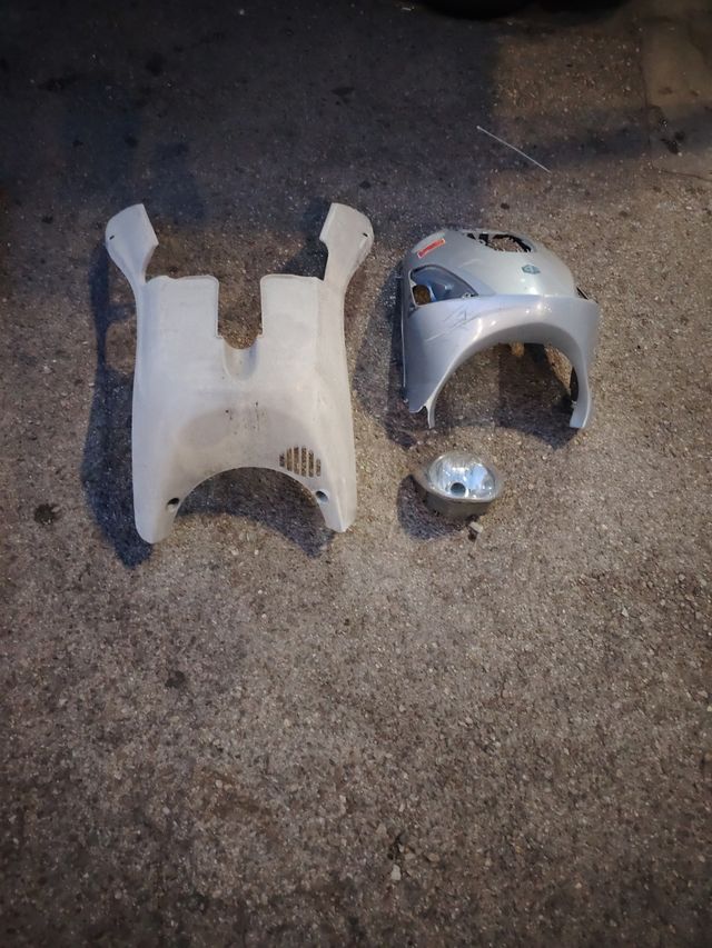 Tapas Piaggio Fly 125 (2004)