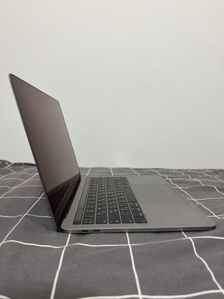 MacBook Pro 13" 2019 Silver