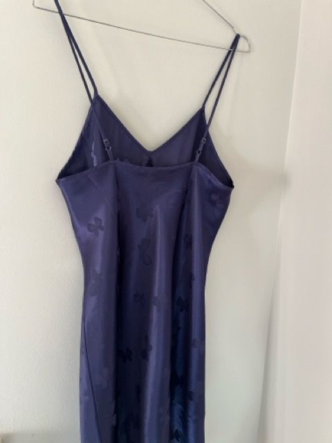 Camicia notte viola farfalle