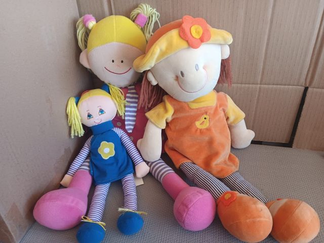 3 Muñecas de peluche