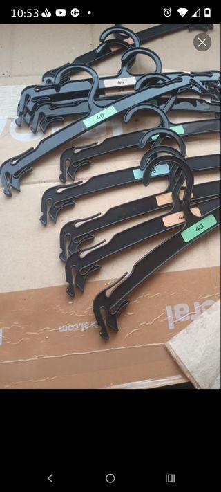 30  Perchas pantalón - Plástico