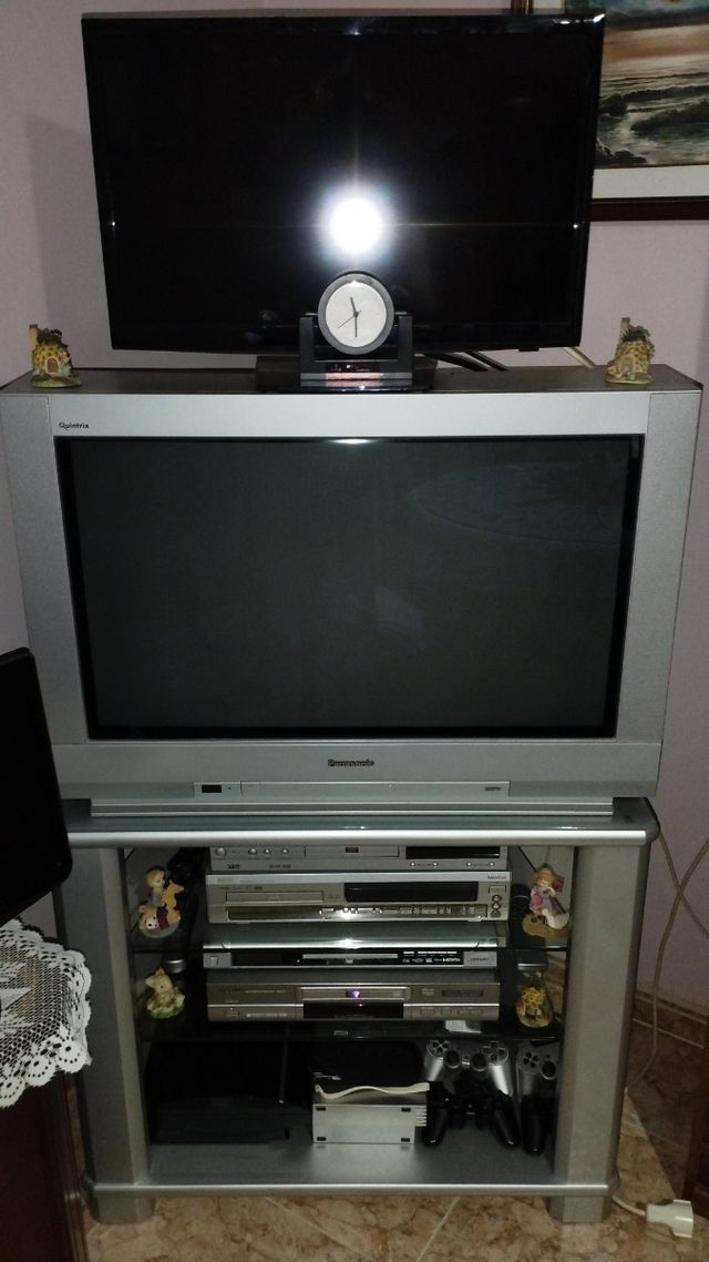 Conjunto de aparatos electrónicos