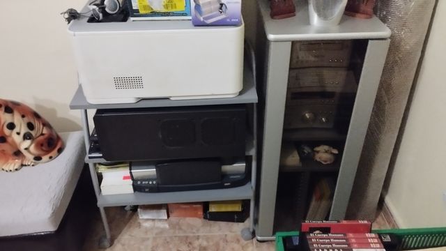 Conjunto de aparatos electrónicos