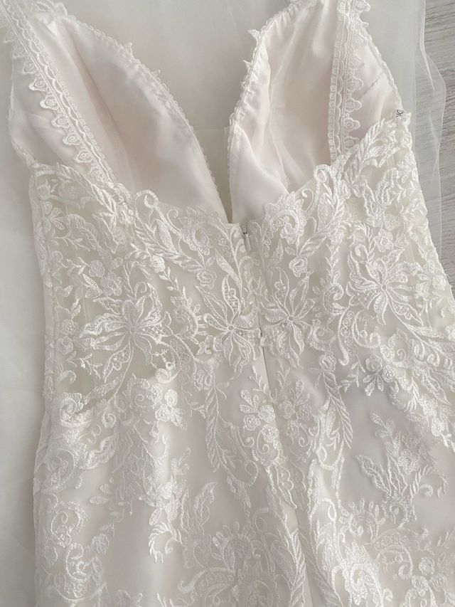 Vestido novia Demetrios L989