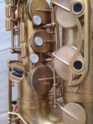 Saxo Tenor Yamaha YTS-32 Logo Púrpura