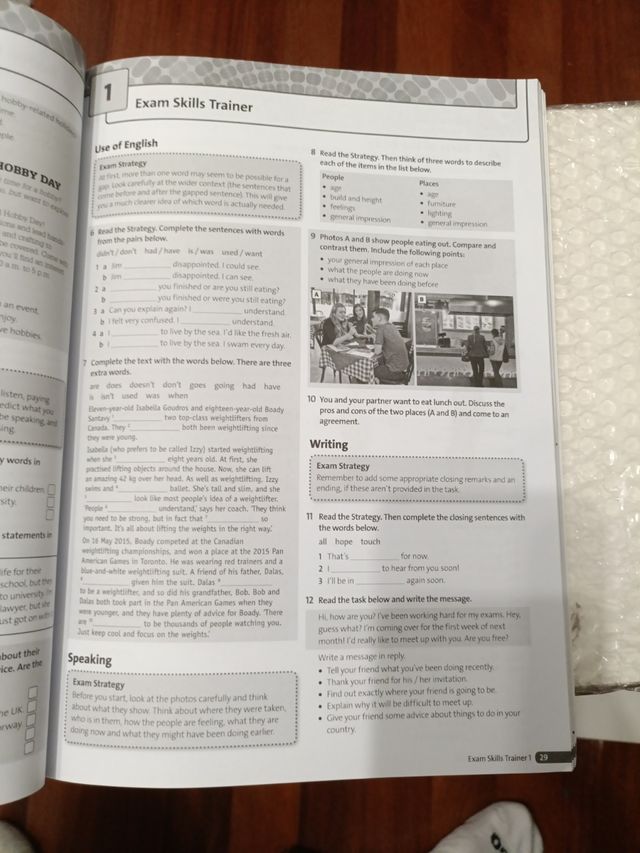 Solutions 3rd Edition Intermediate. Workbook Pk