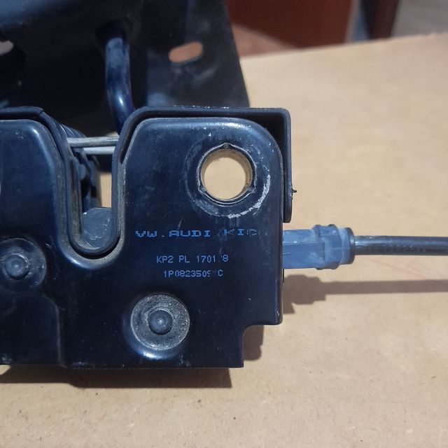 Cerradura capo Seat Leon MK2