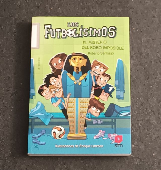 Los Futbolísimos 5: El misterio del robo imposi...