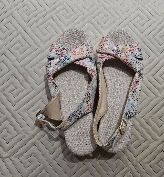 Sandalias plataforma multicolor talla 38