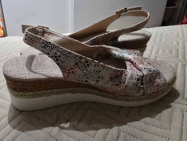 Sandalias plataforma multicolor talla 38
