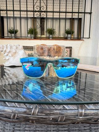 Gafas sol espejadas azules 