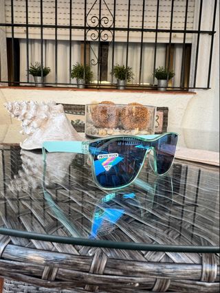 Gafas sol espejadas azules 