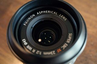 Fujifilm XF 23mm f/2 + Parasol Cuadrado (REGALO)