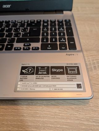 Portátil Acer Aspire V3-572G