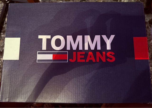 Zapatillas Tommy Hilfiger - Negras y Rosas