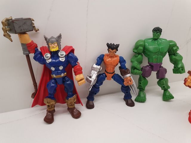 4 Figuras Marvel: Hulk/Thor/ Lobezno/Hombre Masa