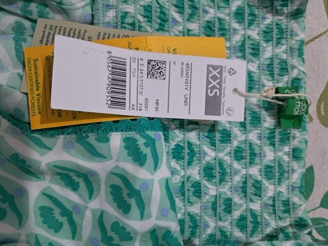 Vestido largo turquesa con estampado