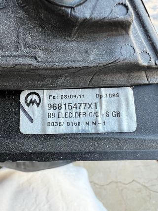 Retrovisor Peugeot Partner (Derecho)