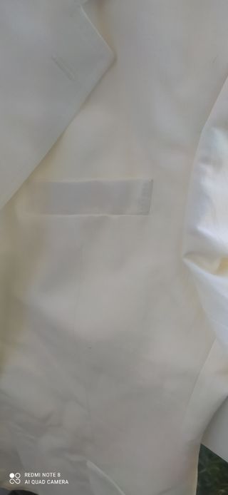Chaqueta Massimo Dutti blanca de lino