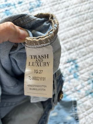 Jeans con strappi trash and luxury 27