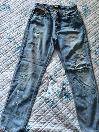 Jeans con strappi trash and luxury 27