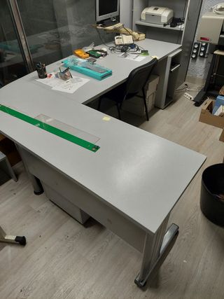 Mesa oficina L gris