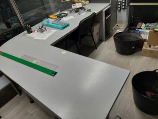 Mesa oficina L gris