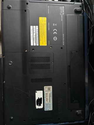 Portátil Sony Vaio i5 4GB RAM