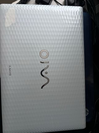 Portátil Sony Vaio i5 4GB RAM