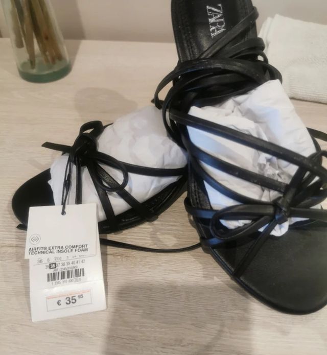 Sandalias Zara negras tacón 36