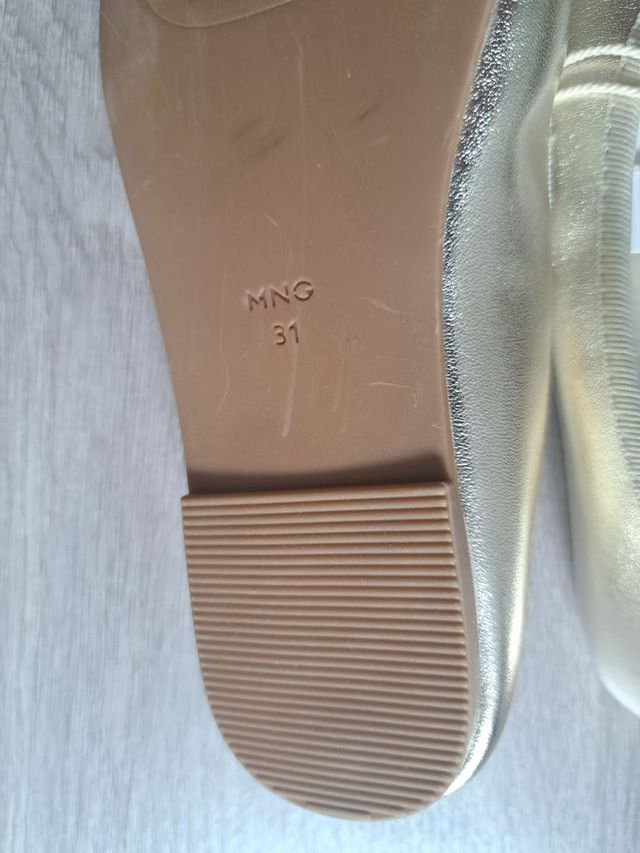 Zapatos niña dorados  MNG