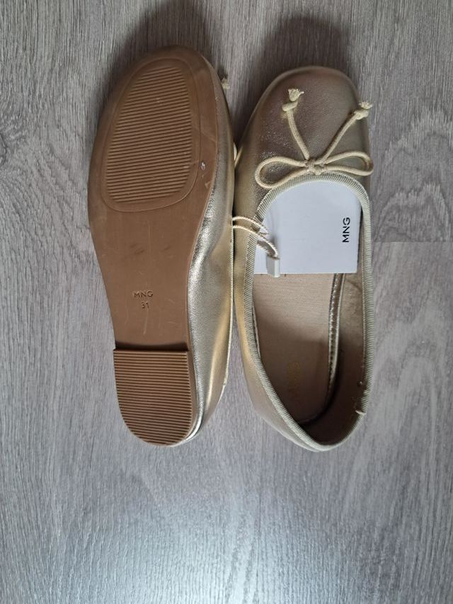 Zapatos niña dorados  MNG