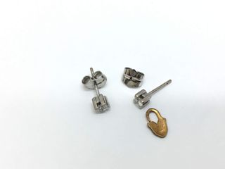pendientes oro 18k con piedra con diamante