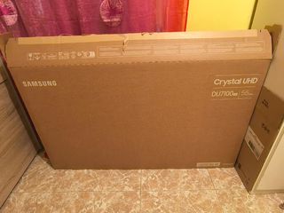 TV Samsung 55" - Pantalla dañada