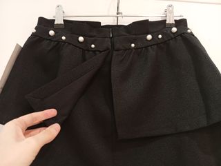 Falda Zara negra con perlas - Talla S