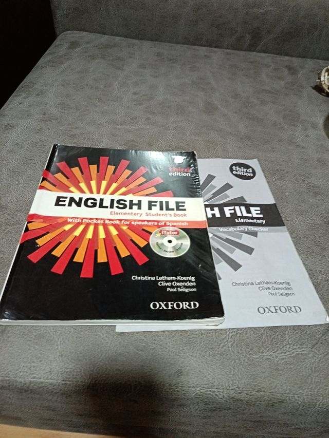 English File. Elementary student's Book no CD