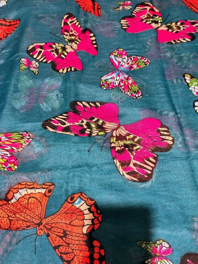 Foulard viscosa e cotone fantasie farfalle