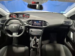PEUGEOT 308 5p Style BlueHDi 130 S&S