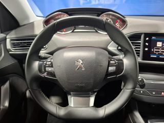 PEUGEOT 308 5p Style BlueHDi 130 S&S