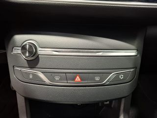 PEUGEOT 308 5p Style BlueHDi 130 S&S