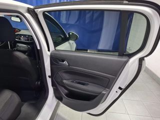 PEUGEOT 308 5p Style BlueHDi 130 S&S