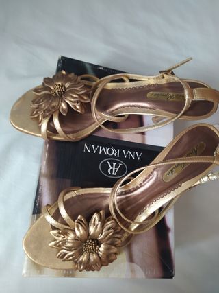 Zapatos Ana Roman dorados